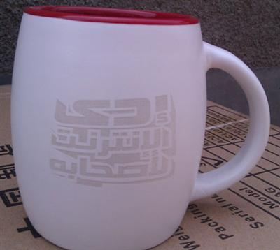如何選購(gòu)陶瓷激光標(biāo)機(jī)  陶瓷杯子激光雕刻機(jī)